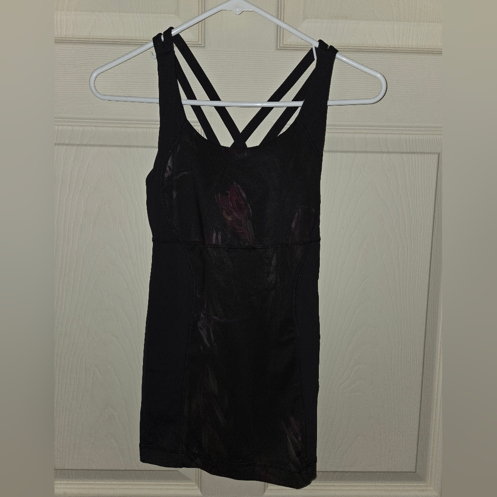 Women's Lululemon Strappy Tank Top Size 6